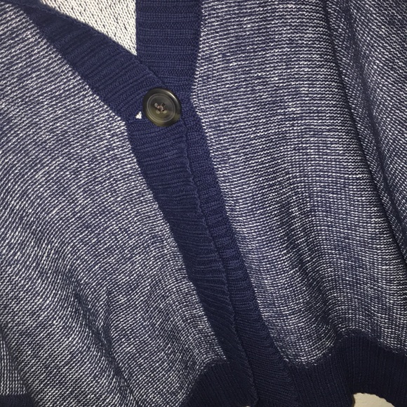 Old Navy | Poncho Sweater - Picture 4 of 4